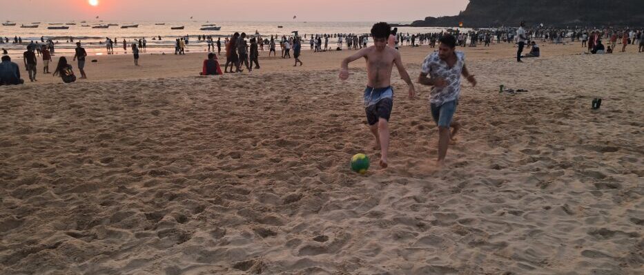 playing can be good things to do in baga beach 